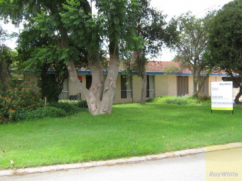 10 Junee Place, Armadale WA 6112