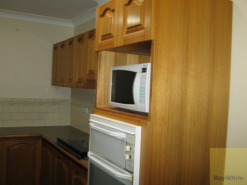 10 Junee Place, Armadale WA 6112