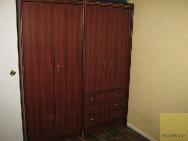 10 Junee Place, Armadale WA 6112