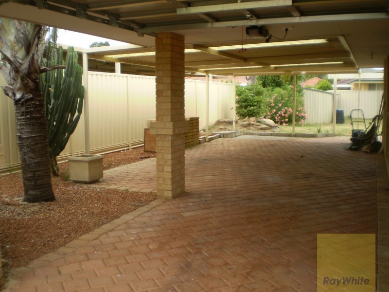 30 Chamberlain Way, Armadale WA 6112