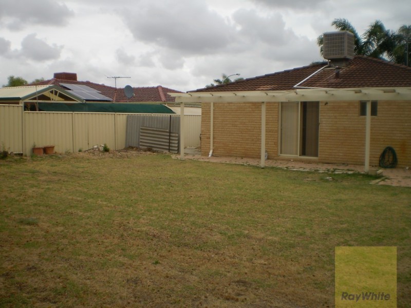 30 Chamberlain Way, Armadale WA 6112