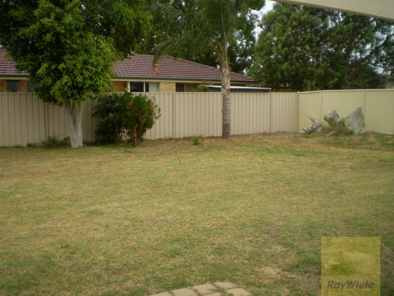 30 Chamberlain Way, Armadale WA 6112