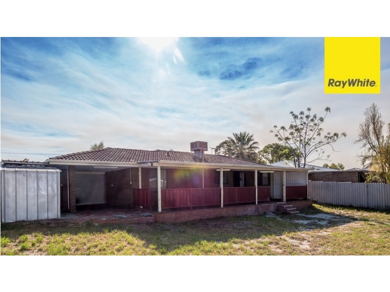 12 Silver Mallee Close, Camillo WA 6111