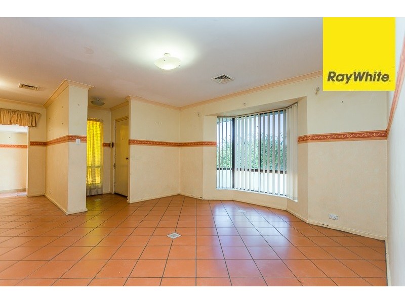 2 Junee Place, Armadale WA 6112