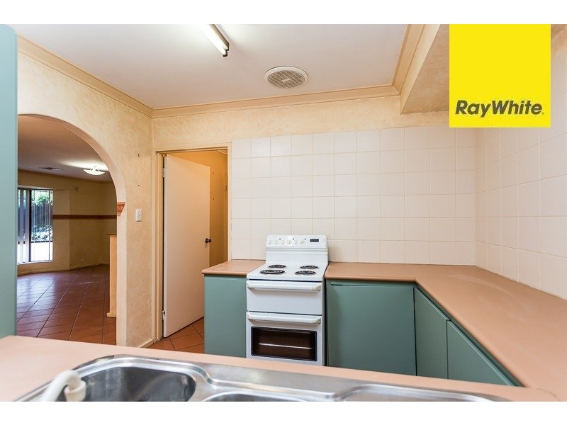 2 Junee Place, Armadale WA 6112