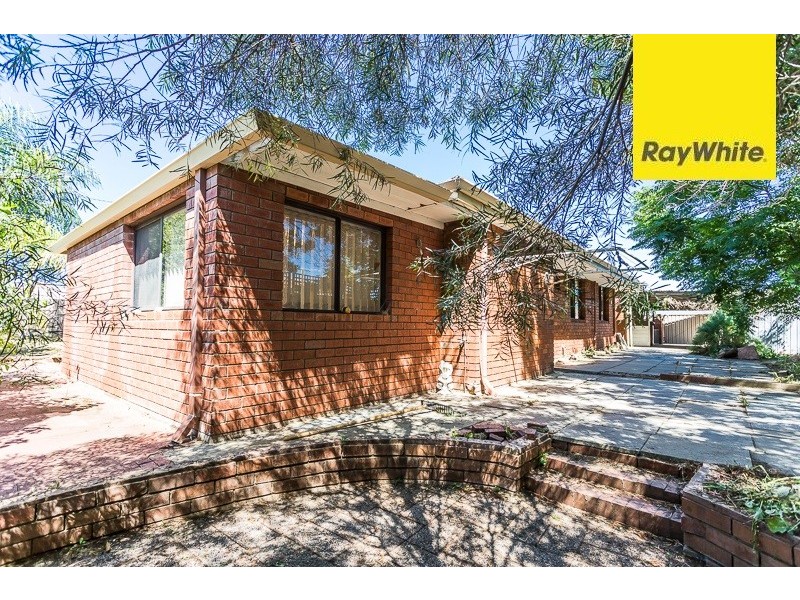 2 Junee Place, Armadale WA 6112