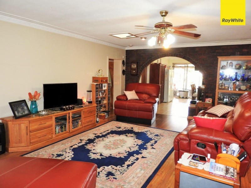 375 Railway Avenue, Armadale WA 6112