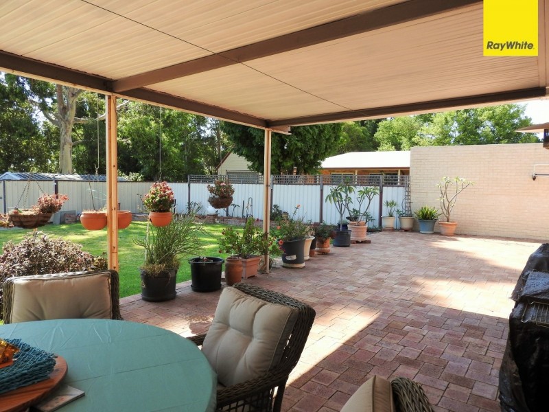 375 Railway Avenue, Armadale WA 6112