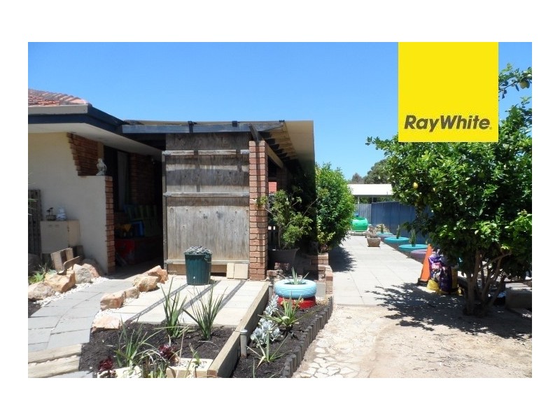 1 Mignon Court, Armadale WA 6112