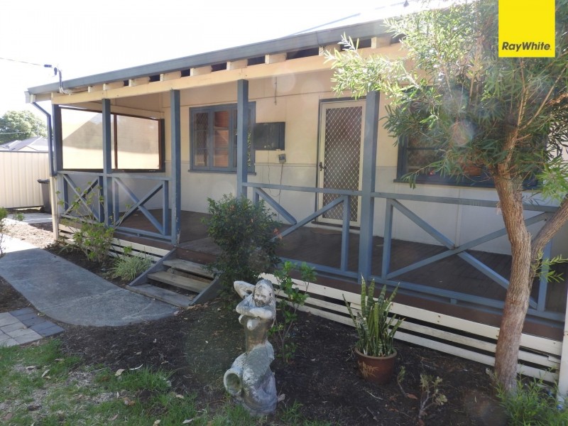 37 Wungong Road, Armadale WA 6112