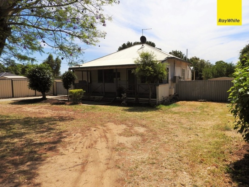 37 Wungong Road, Armadale WA 6112