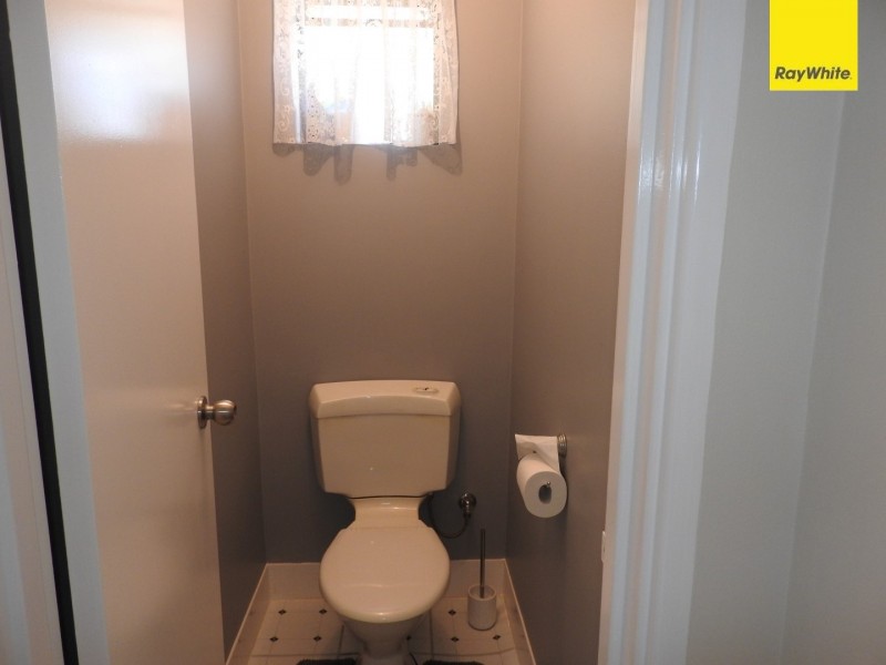 83 Inverness Circle, Camillo WA 6111