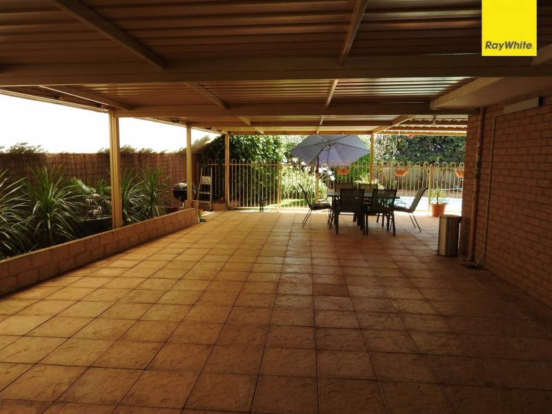 83 Inverness Circle, Camillo WA 6111