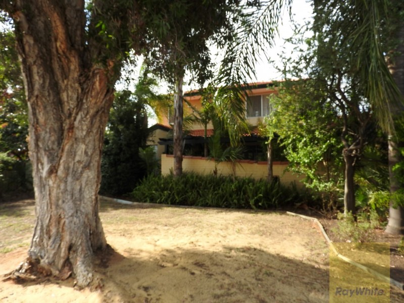 6 Ash Court, Armadale WA 6112