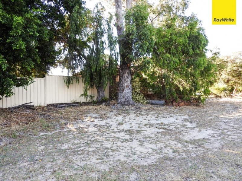 22 Dollis Way, Camillo WA 6111