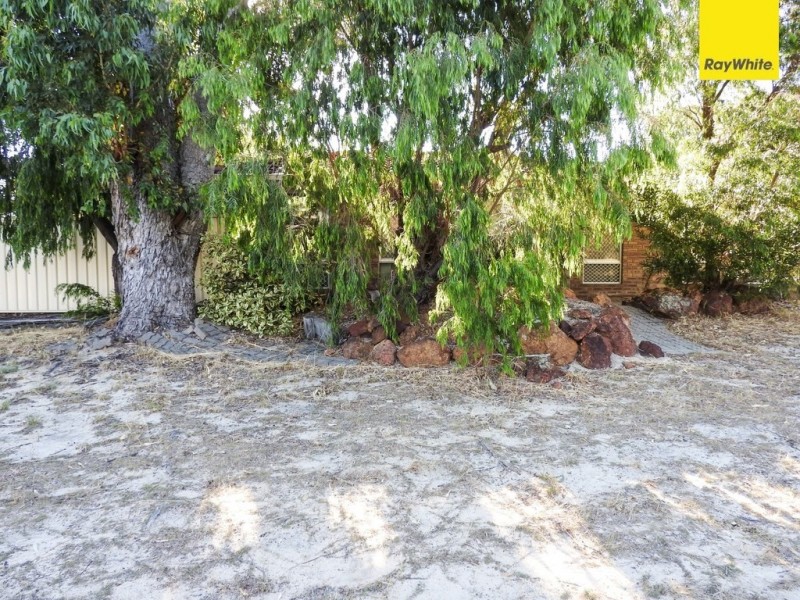 22 Dollis Way, Camillo WA 6111