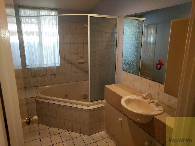 34 Starlight Pass, Seville Grove WA 6112