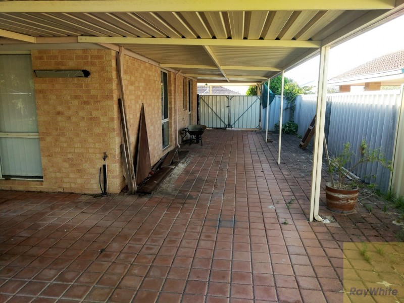 34 Starlight Pass, Seville Grove WA 6112