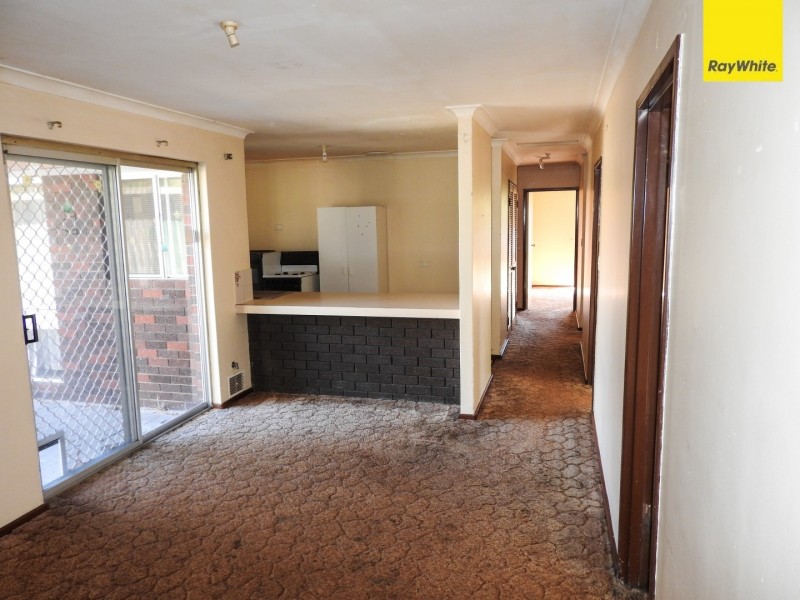 1 Beechcroft Place, Camillo WA 6111