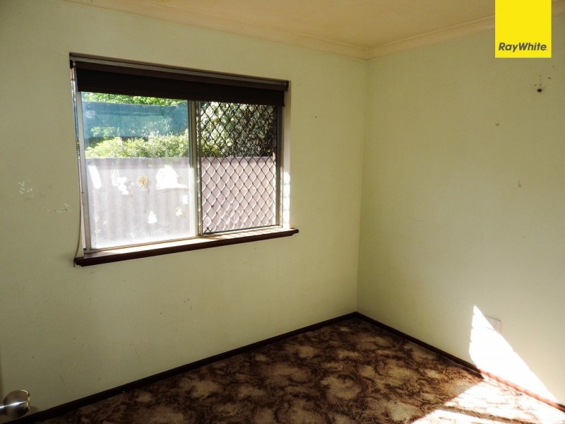 1 Beechcroft Place, Camillo WA 6111