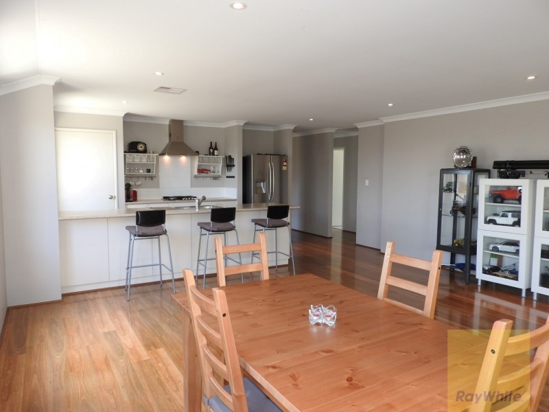 4 Padra Turn, Byford WA 6122