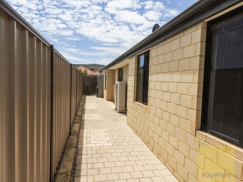 4 Padra Turn, Byford WA 6122