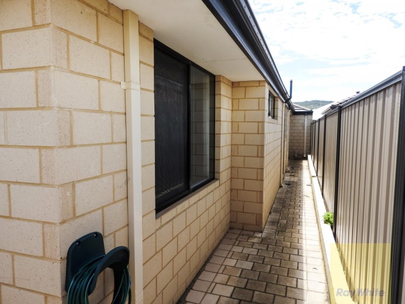 4 Padra Turn, Byford WA 6122