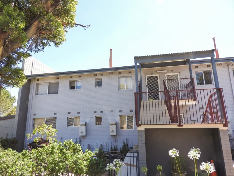 17/14 Coralie Court, Armadale WA 6112