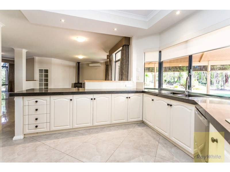 41 Ridgehill Rise, Roleystone WA 6111