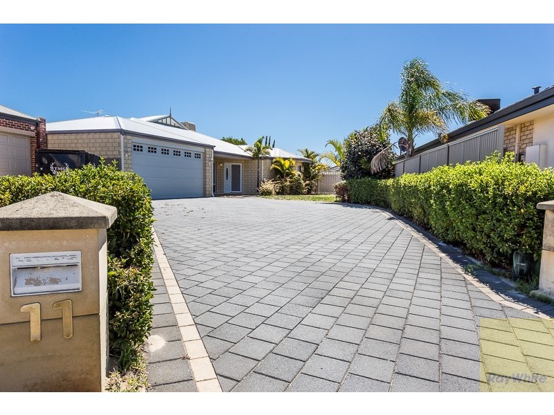 11 Casa Place, Southern River WA 6110