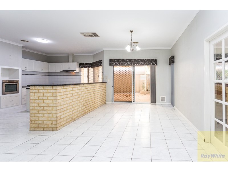 11 Casa Place, Southern River WA 6110