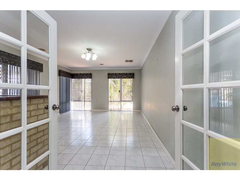 11 Casa Place, Southern River WA 6110