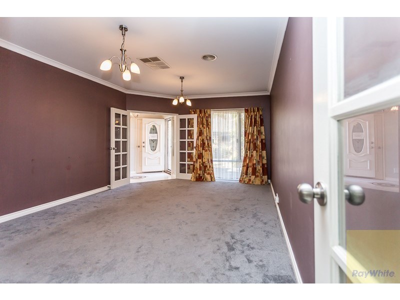 11 Casa Place, Southern River WA 6110