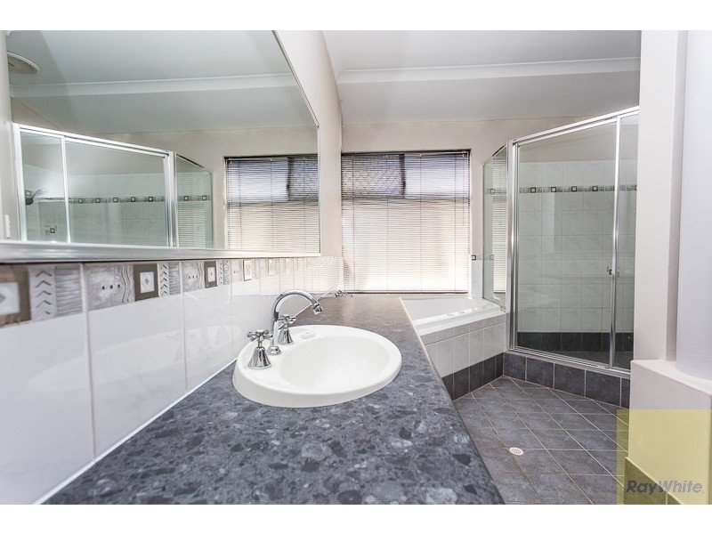 11 Casa Place, Southern River WA 6110