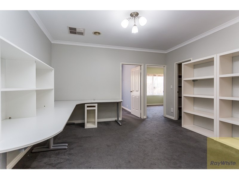 11 Casa Place, Southern River WA 6110