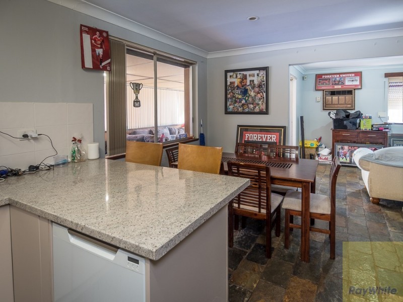 3 Silver Mallee Close, Camillo WA 6111