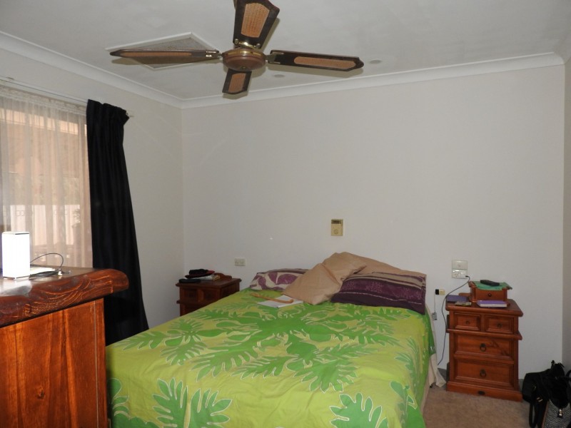 32 Ravenscroft Way, Kelmscott WA 6111