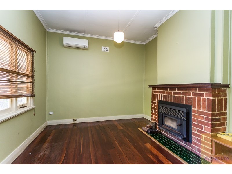 9 Forrest Road, Armadale WA 6112