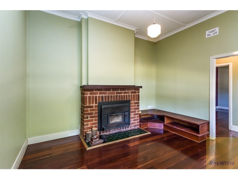 9 Forrest Road, Armadale WA 6112