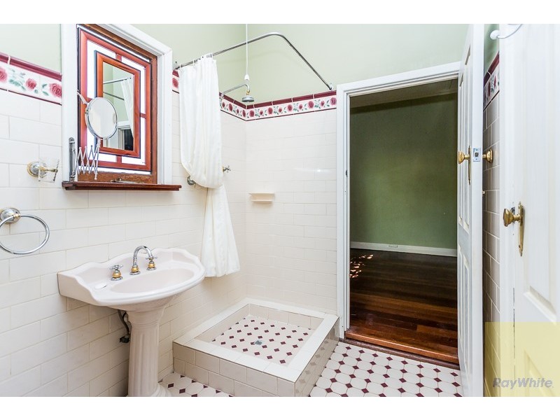 9 Forrest Road, Armadale WA 6112