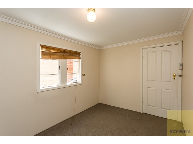 9 Forrest Road, Armadale WA 6112