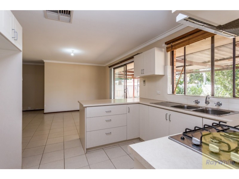 1 Bell Court, Armadale WA 6112