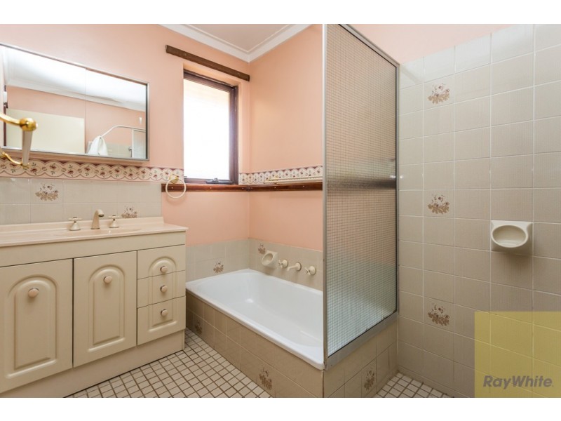 1 Bell Court, Armadale WA 6112