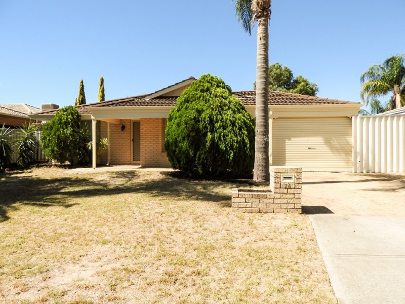 26 Candish Grove, Seville Grove WA 6112
