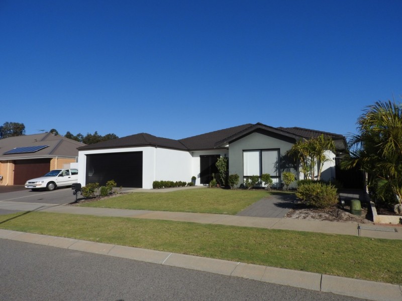 4 MacDougal Way, Harrisdale WA 6112