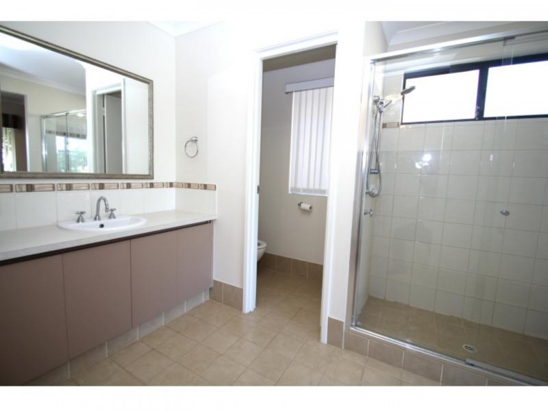 4 MacDougal Way, Harrisdale WA 6112