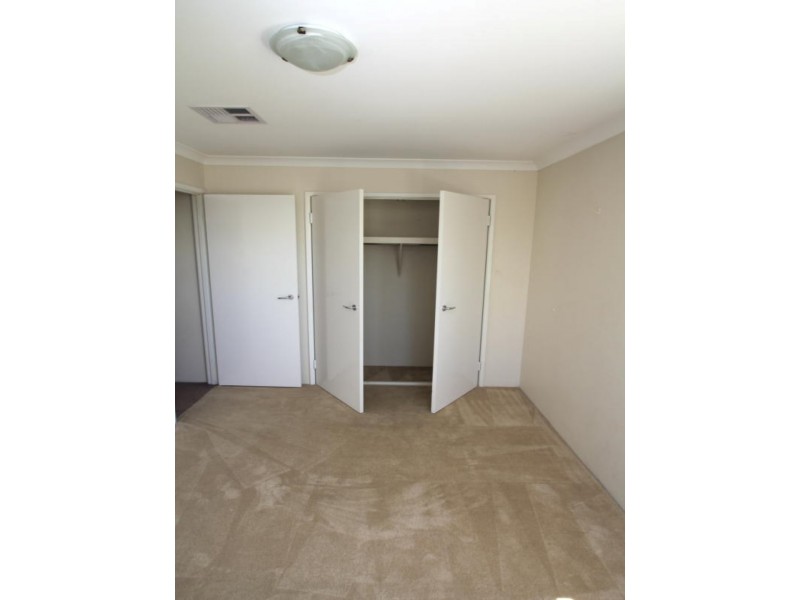 4 MacDougal Way, Harrisdale WA 6112