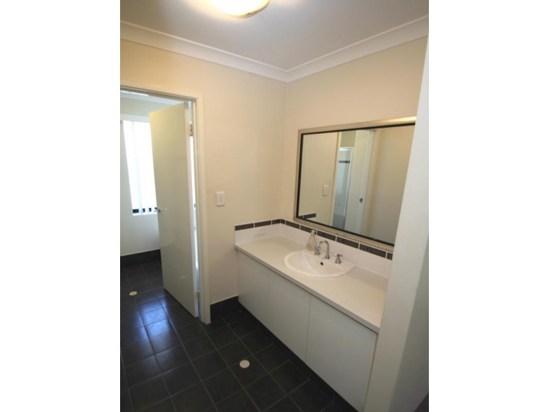 4 MacDougal Way, Harrisdale WA 6112
