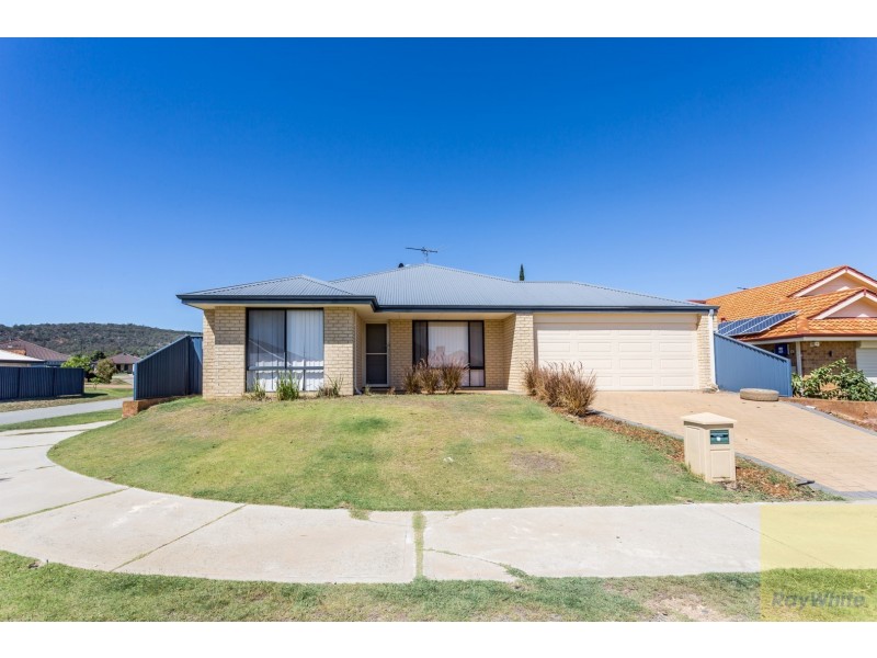 8 Redcurrant Street, Byford WA 6122