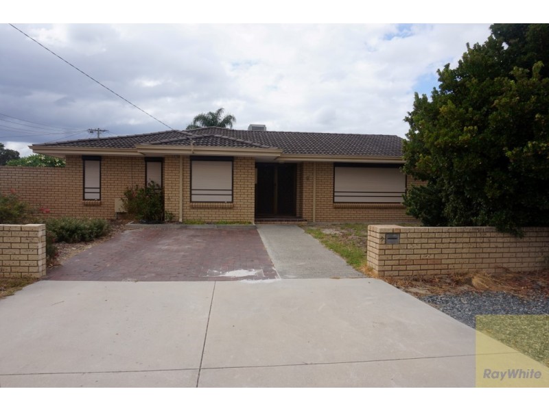 9 Seville Drive, Seville Grove WA 6112